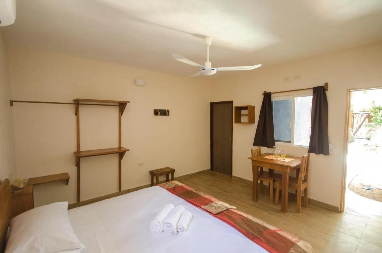**  Casa Almendro Hotel Tulum Pueblo Mexico
